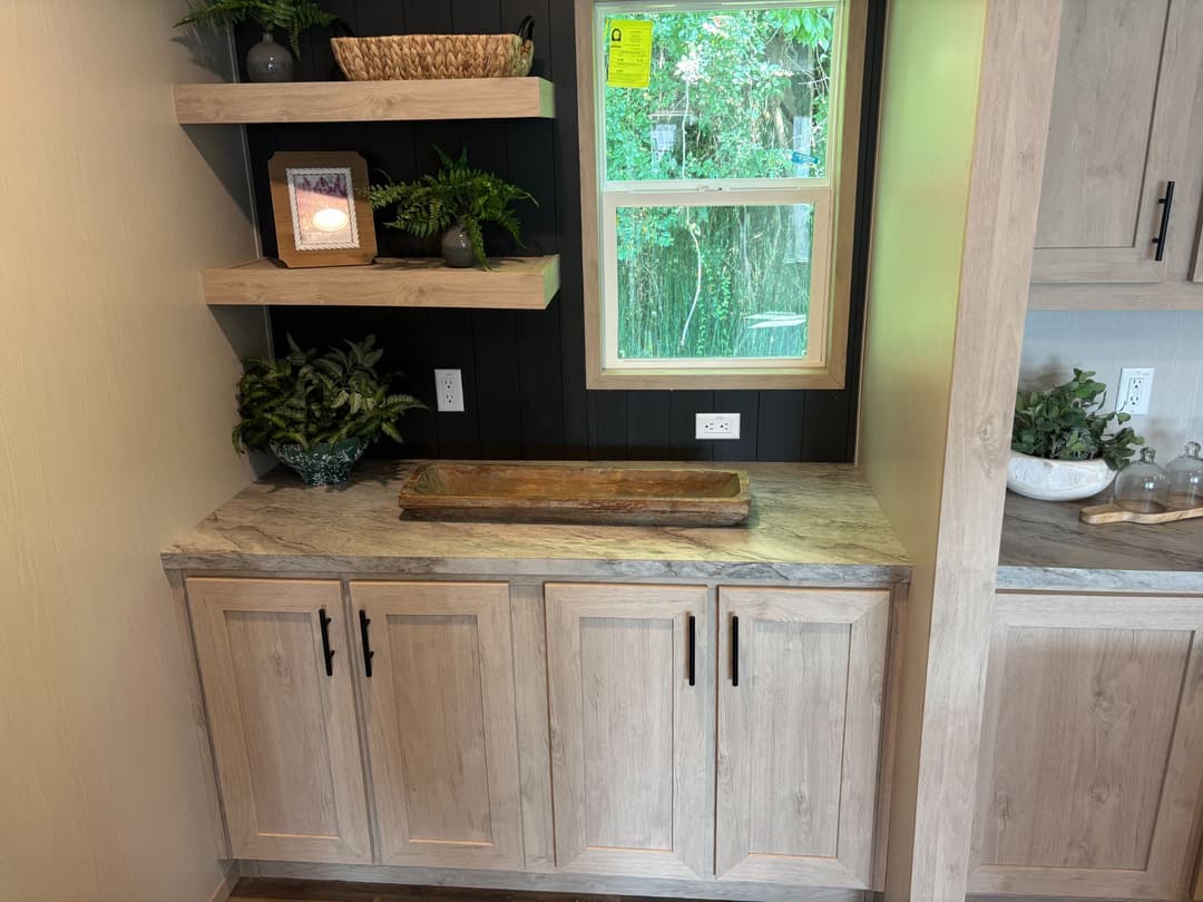 Crockett kitchen home features