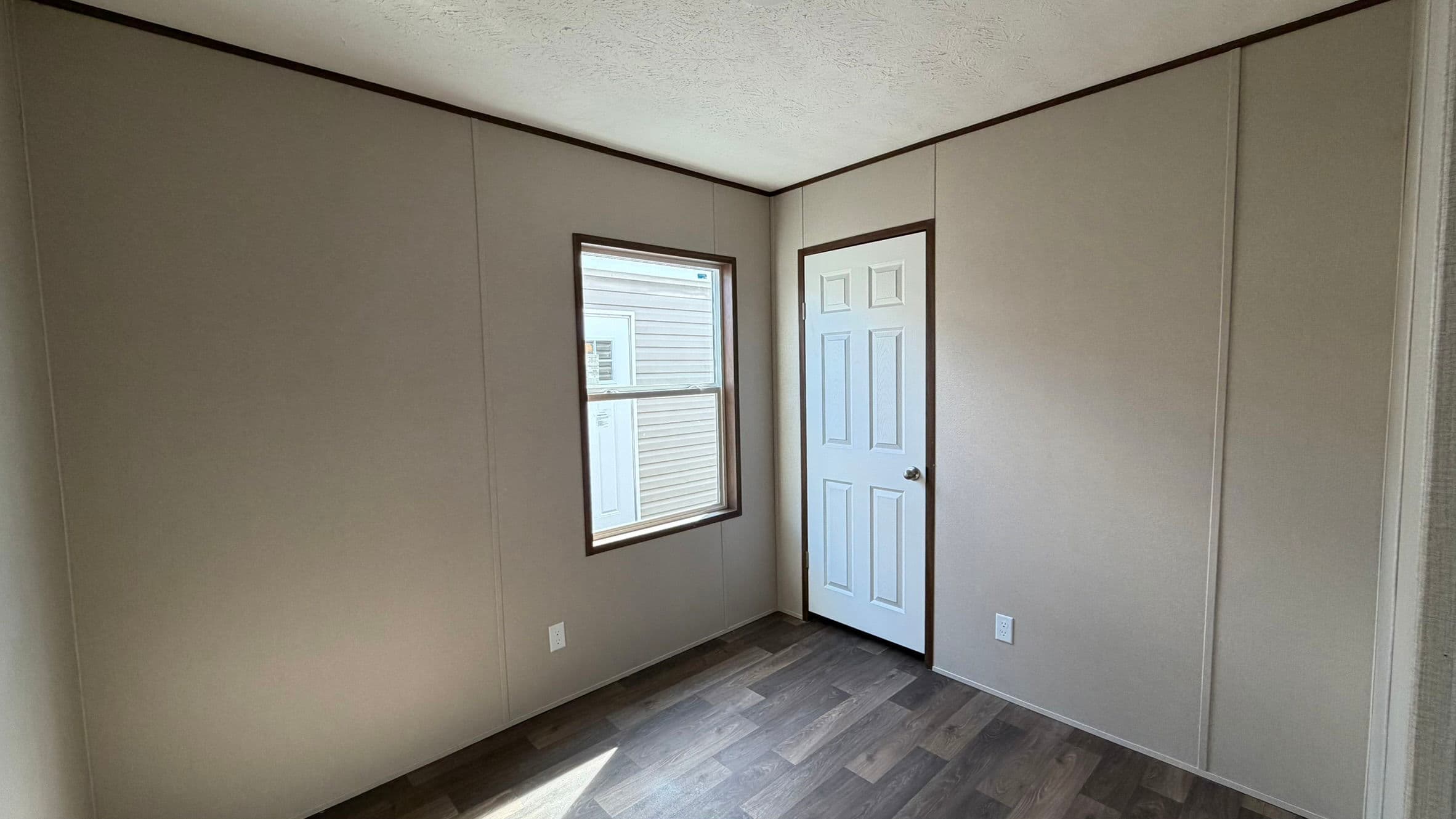 Aspen bedroom home features