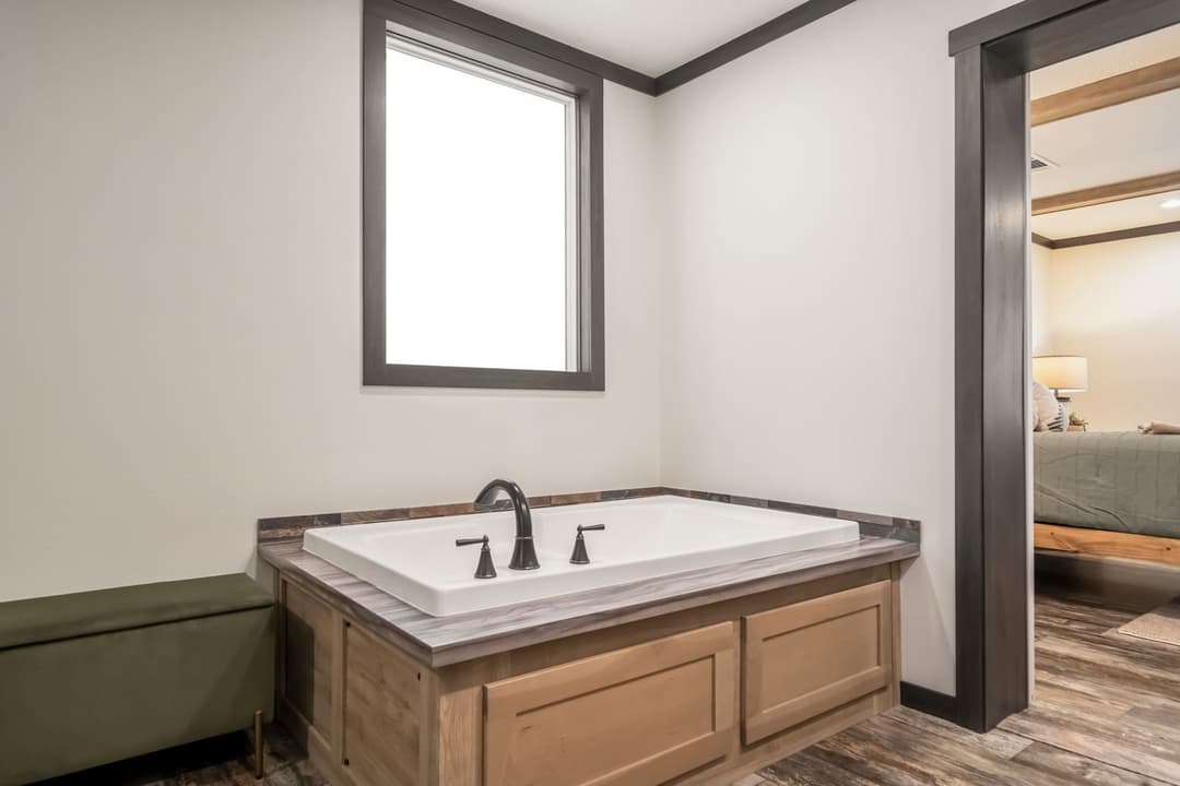 Boujee lux bathroom home features