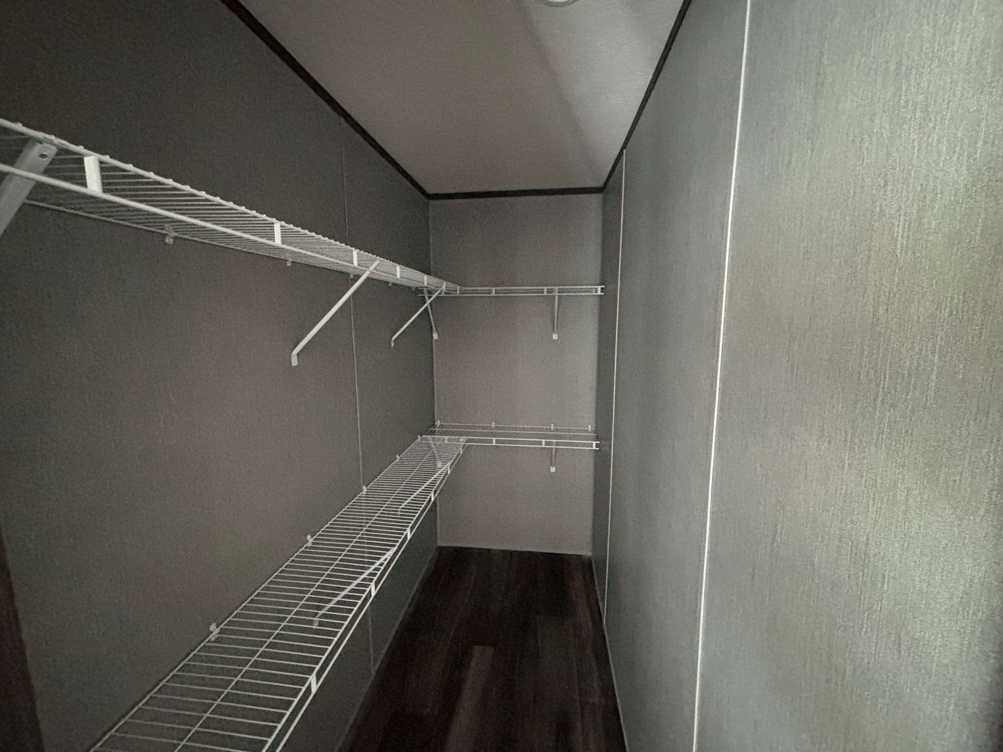 The seaside bedroom home features