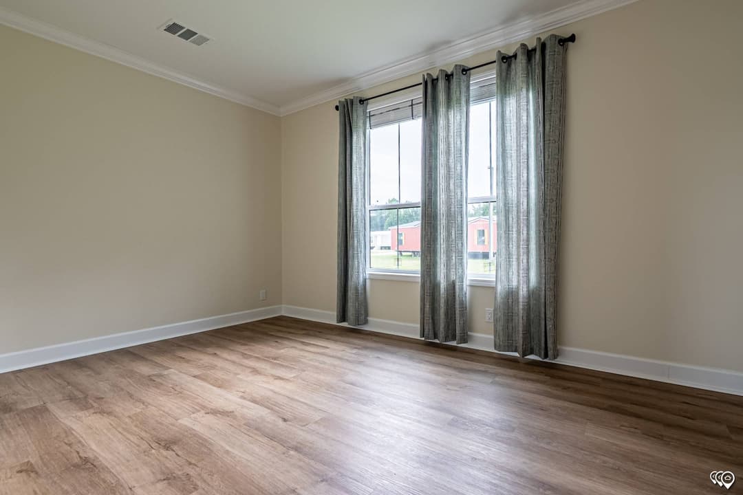 The maggie bedroom home features