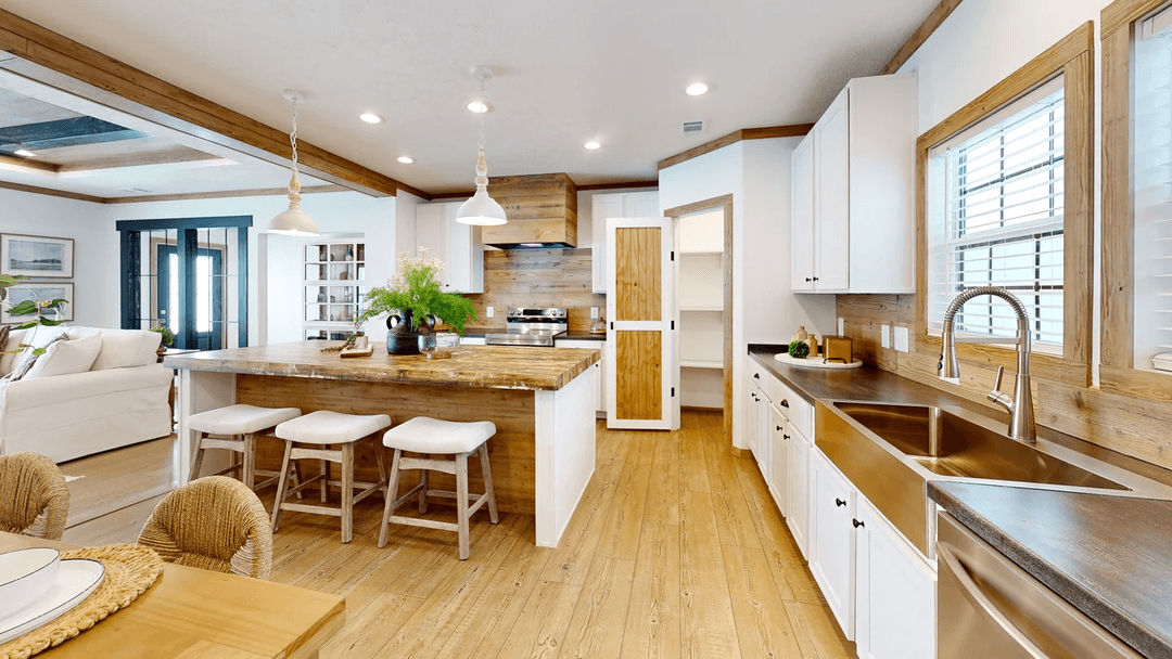 The reed (biloxi) interior home features