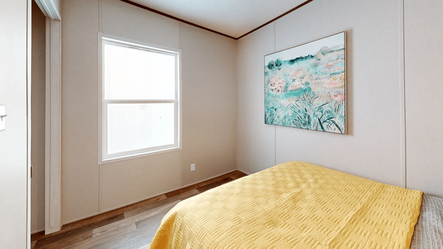 Tru buttercup (mini) (biloxi) bedroom home features