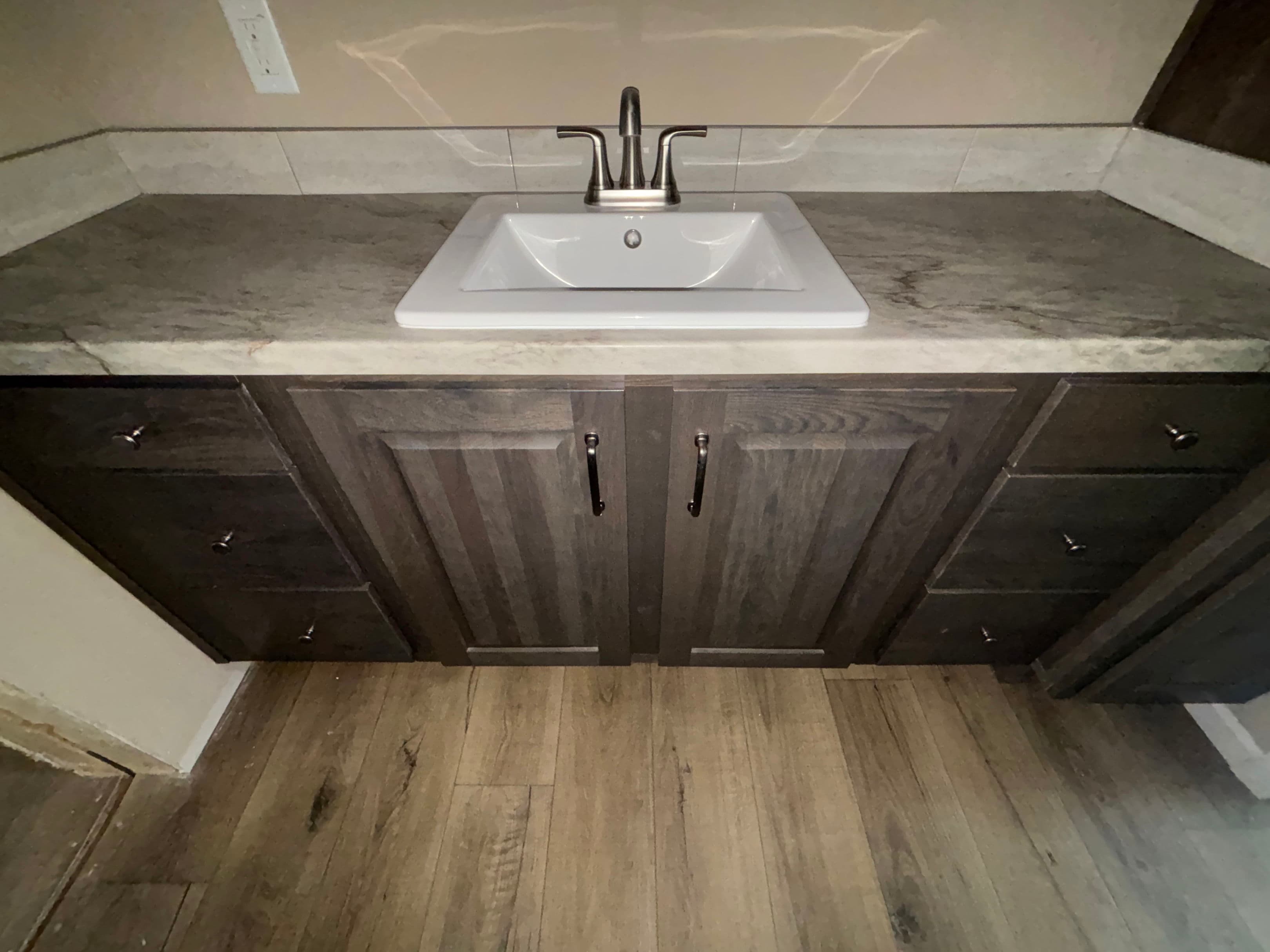 The hexagon bathroom home features