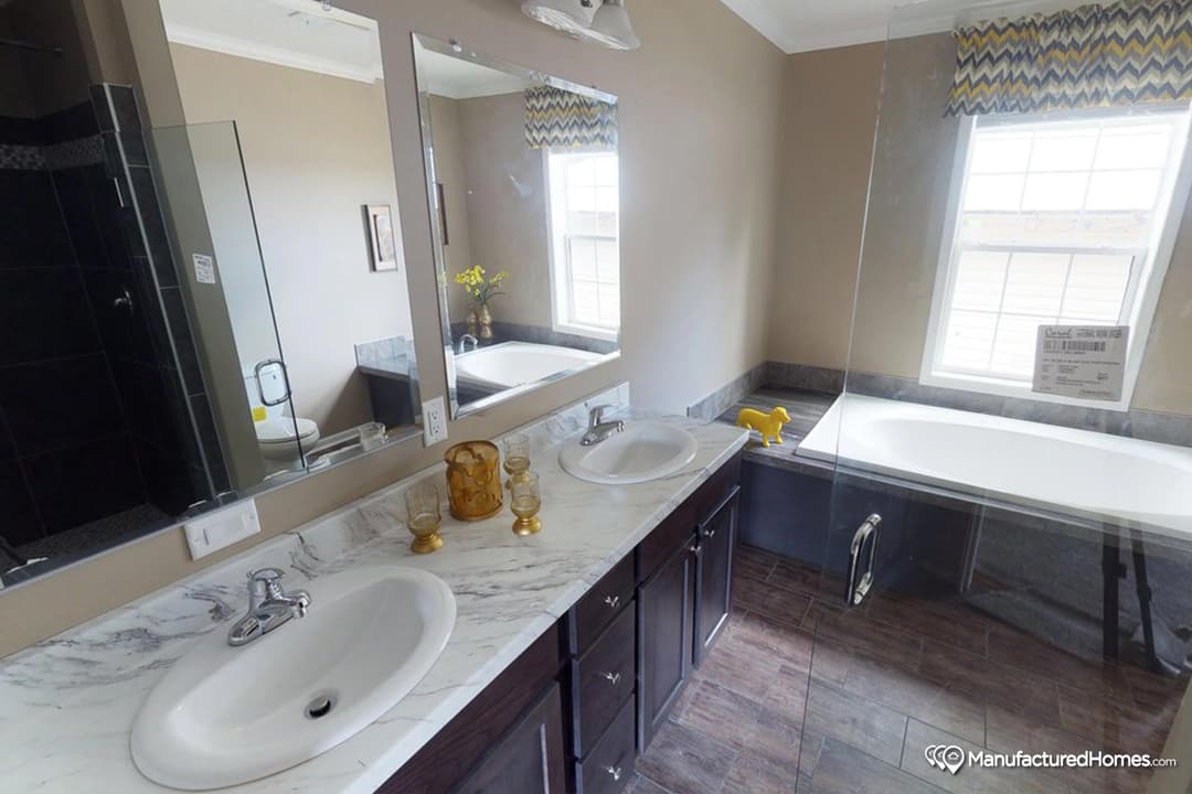Independence bathroom home features
