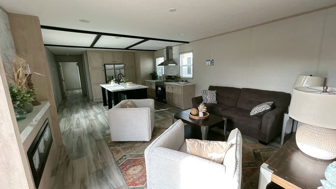 Jewel interior home features