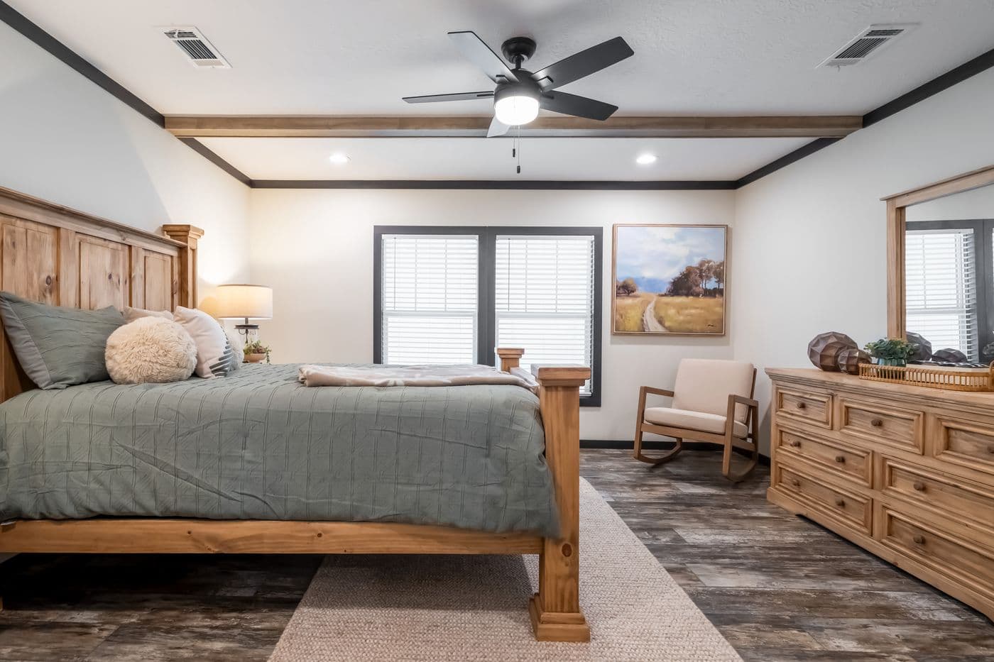 Boujee lux bedroom home features