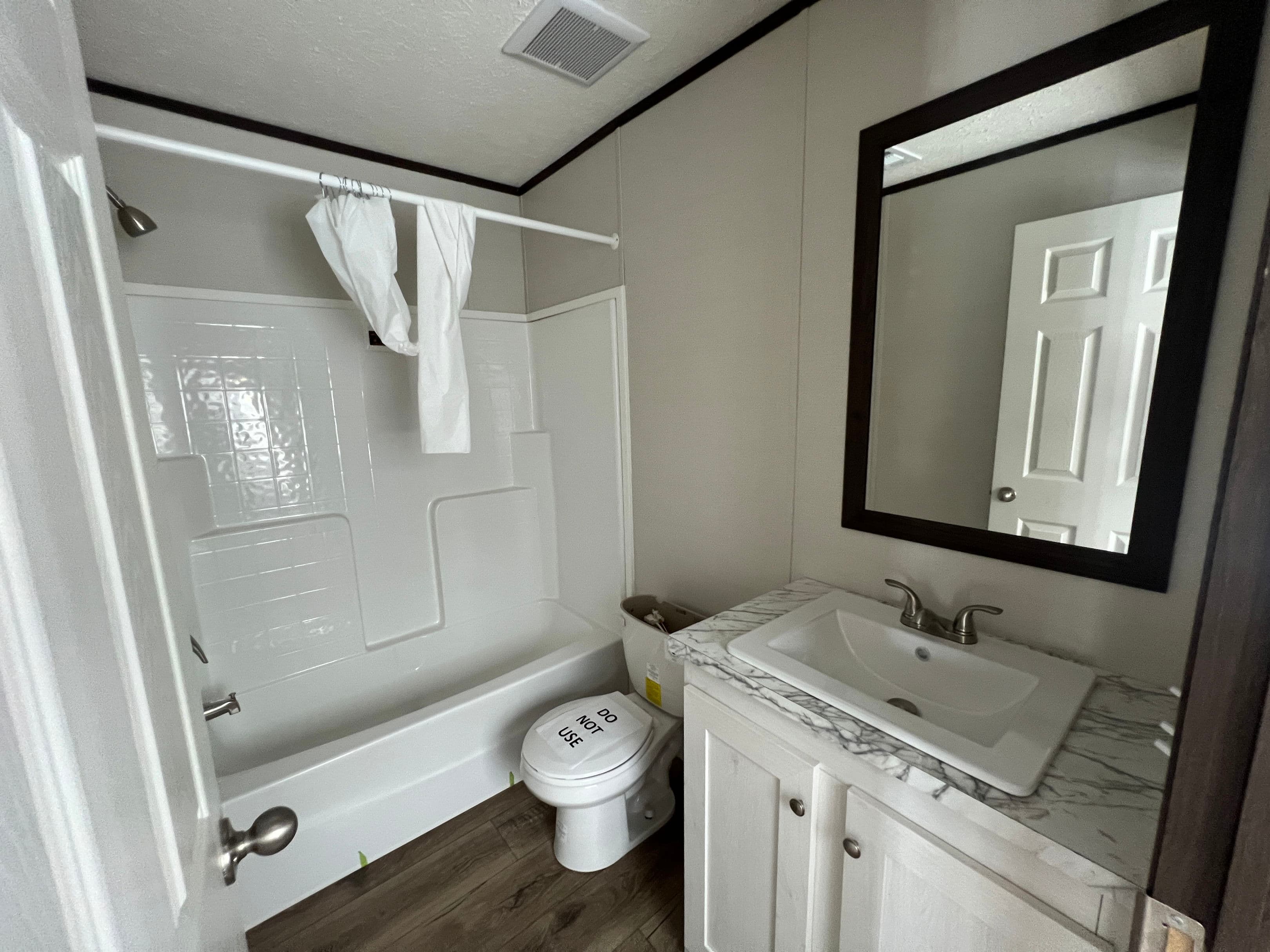 The lodge bathroom home features