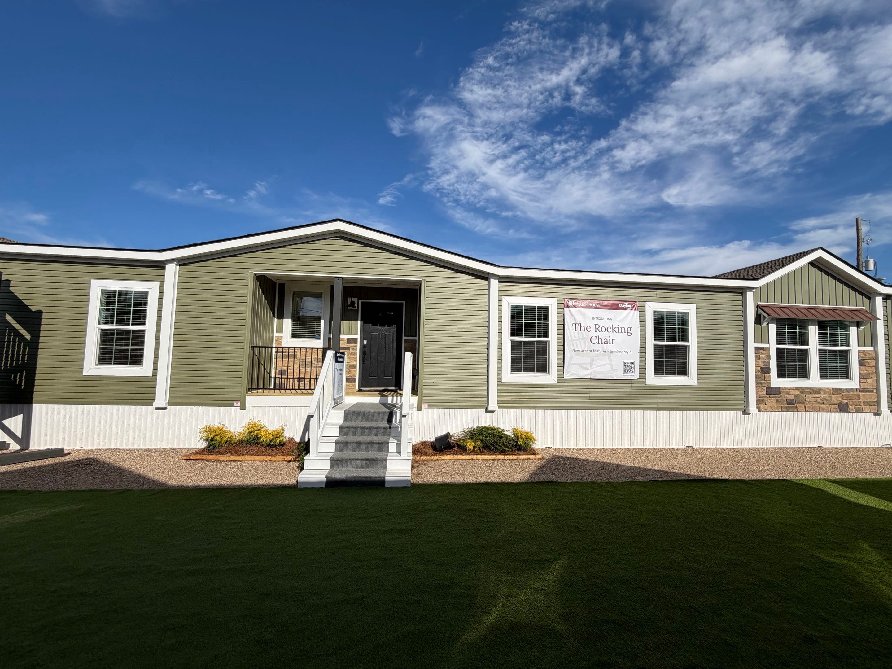 The rocking chair (biloxi) exterior home features