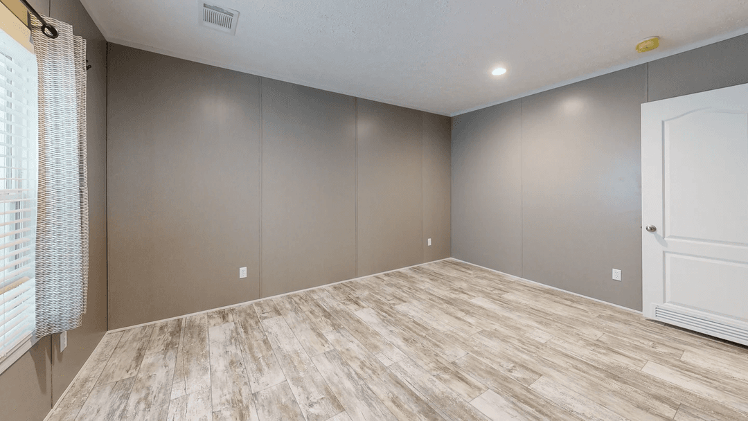 Cascade bedroom home features