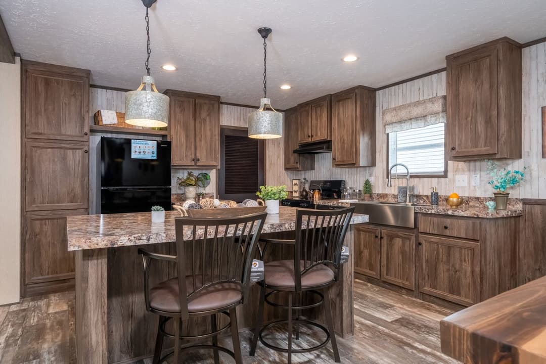 Hardin kitchen home features
