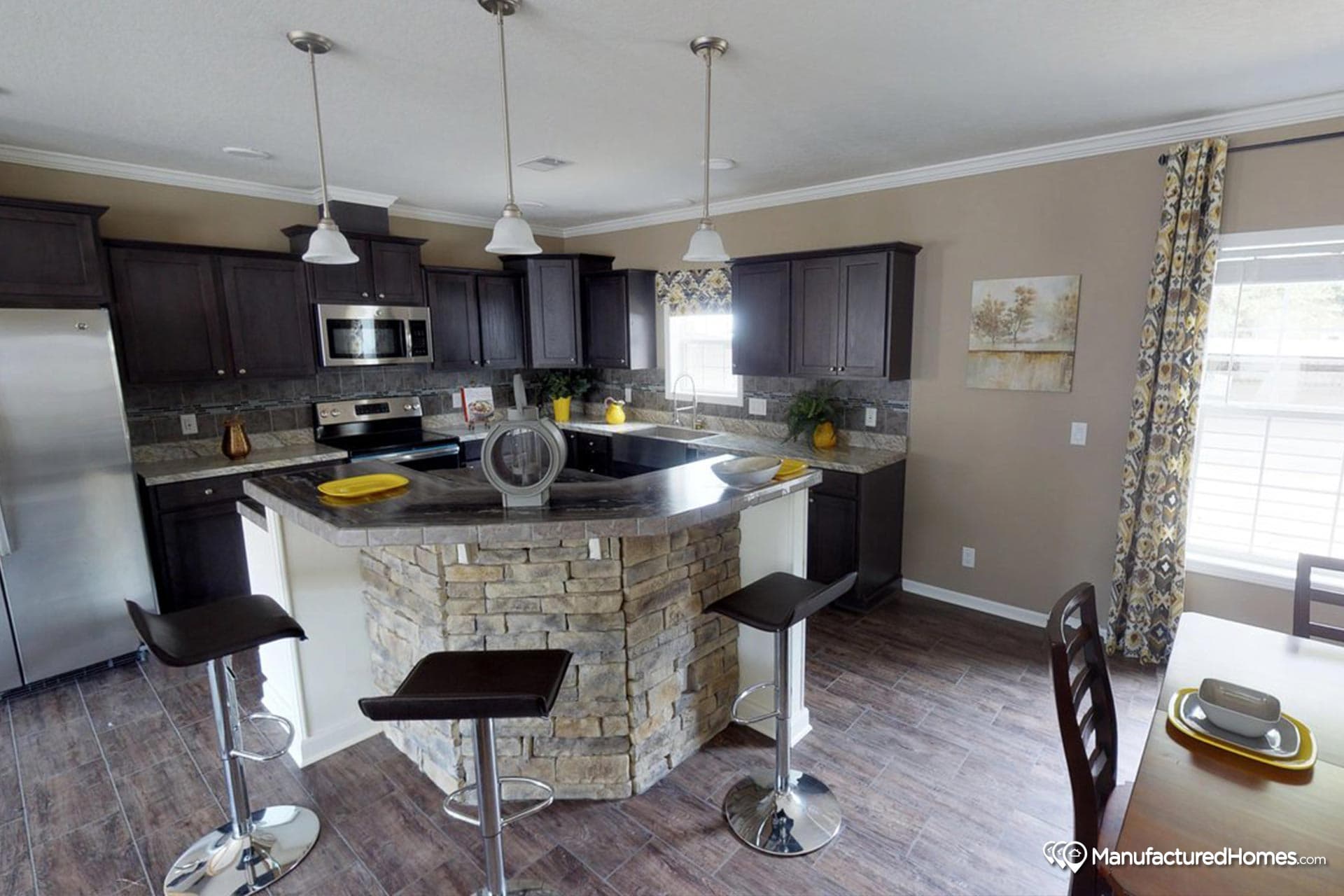 Independence kitchen home features