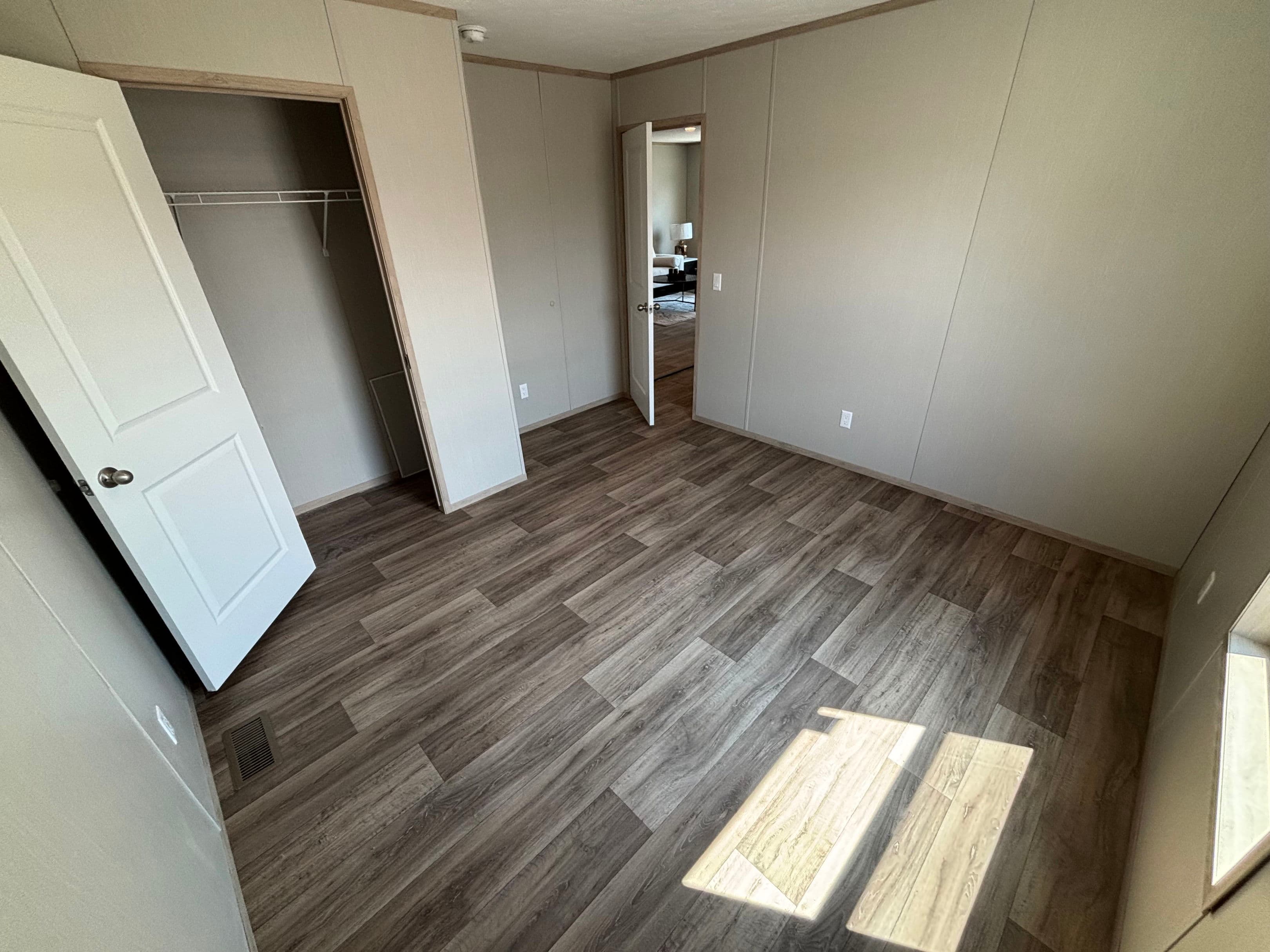 Crockett bedroom home features