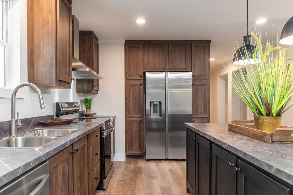 Lean on me kitchen home features