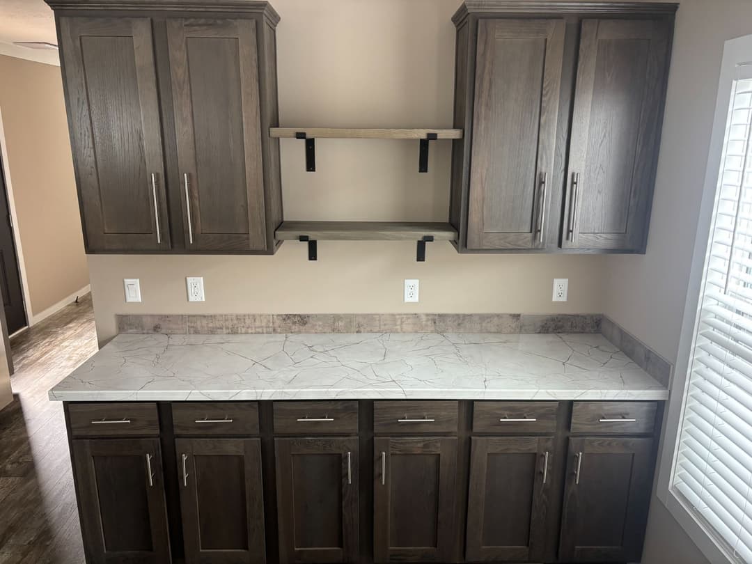 The alexander kitchen home features