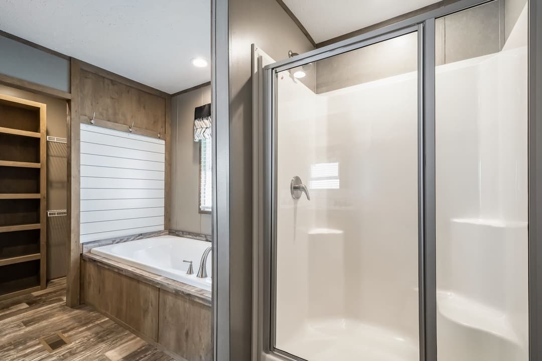 Peyton bathroom home features