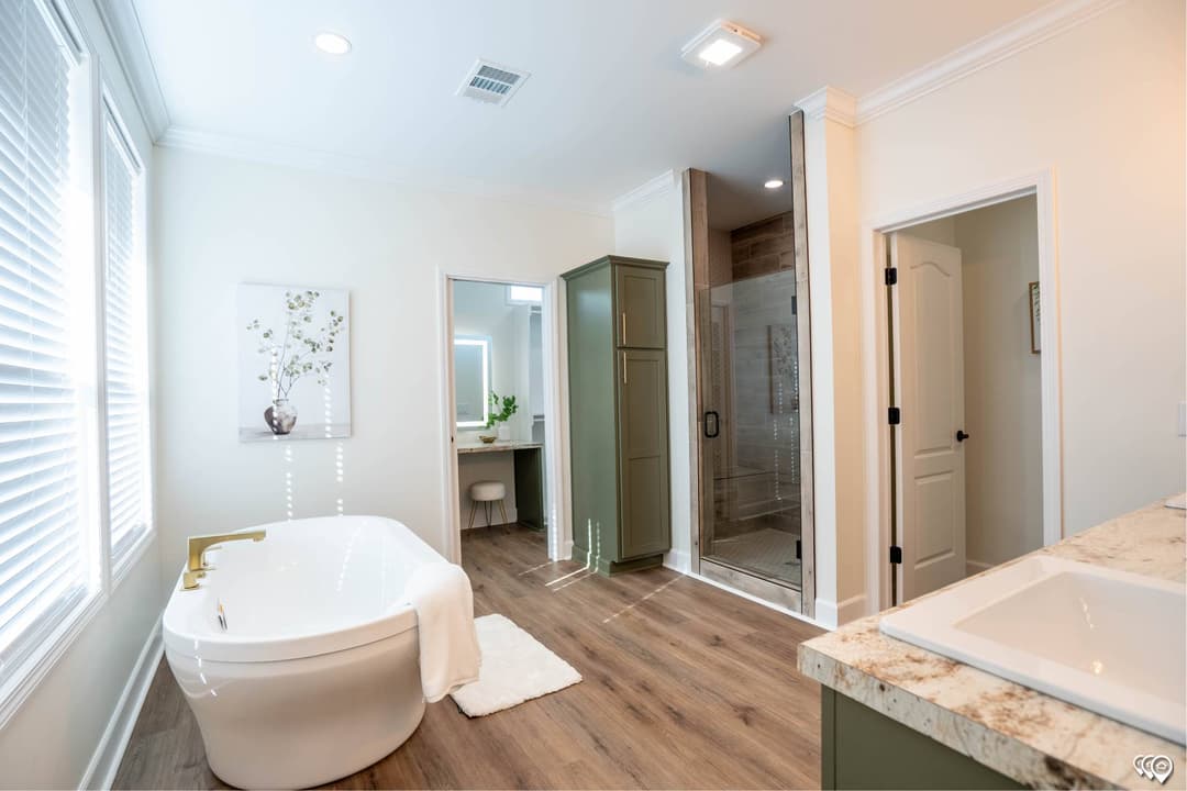 The piney branch bathroom home features