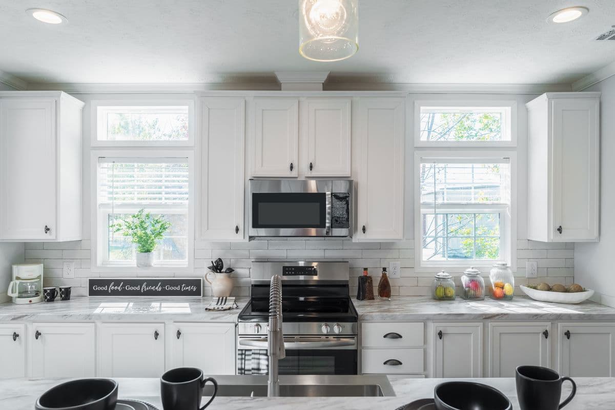 The hewitt kitchen home features