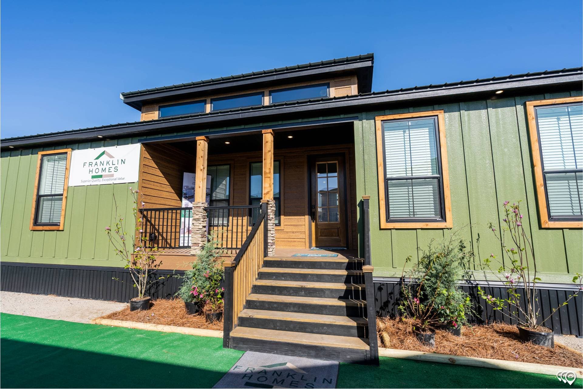 The piney branch elevation and exterior home features