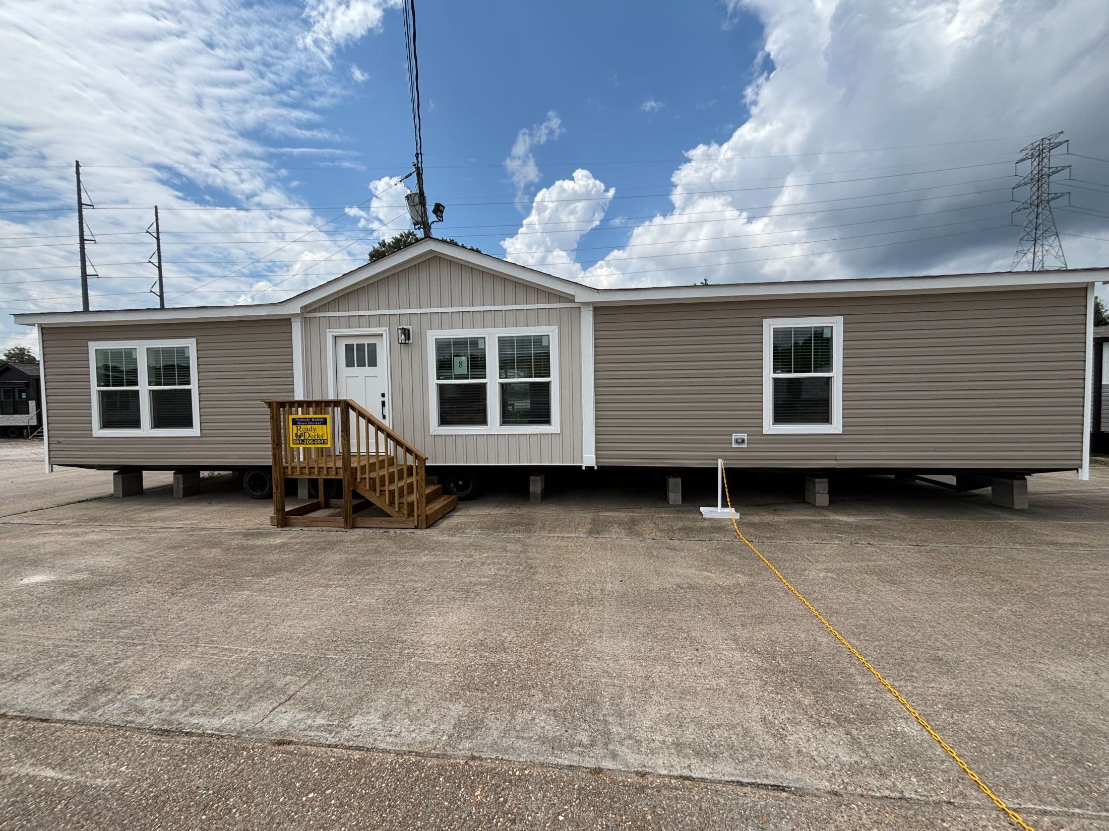 Lean on me elevation and exterior home features