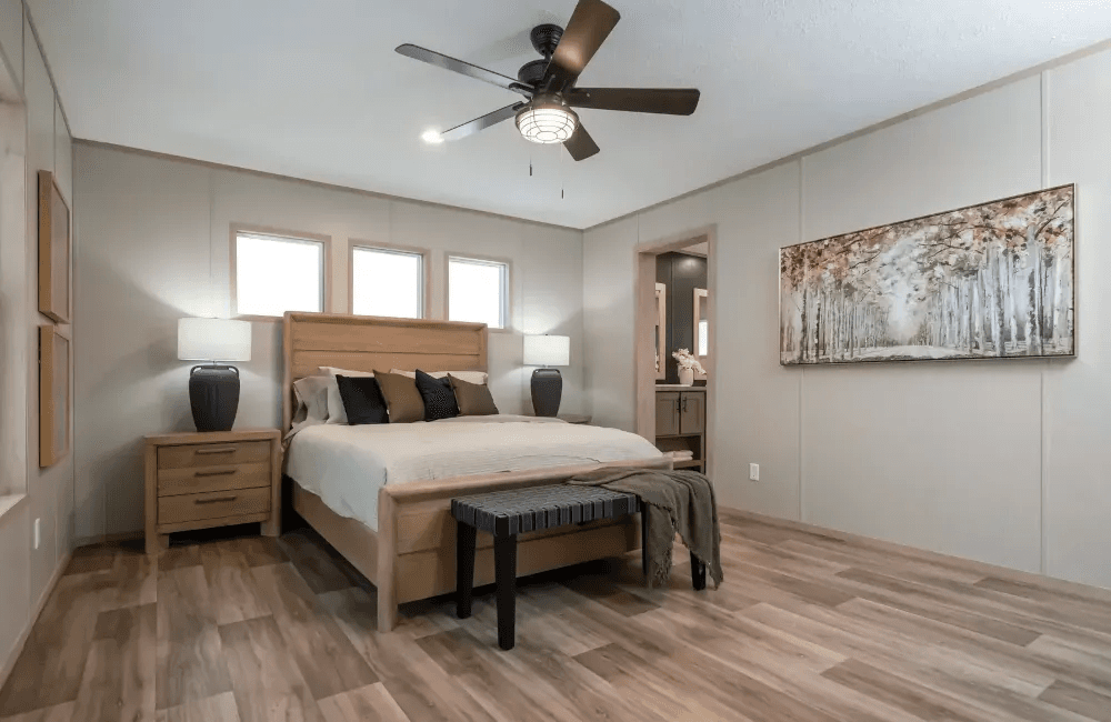 Crockett bedroom home features