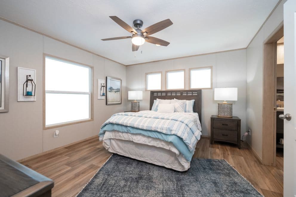 Desoto bedroom home features