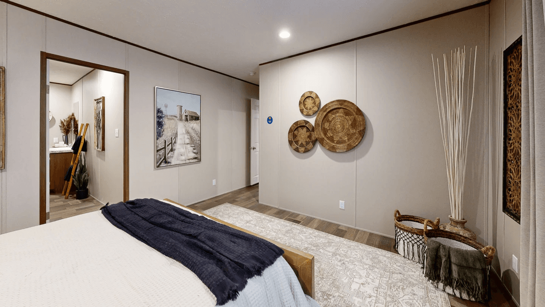 Maple bedroom home features