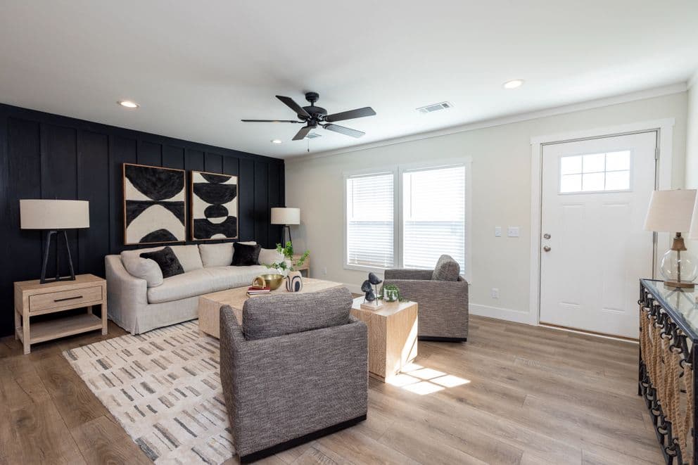 Hey jude interior home features