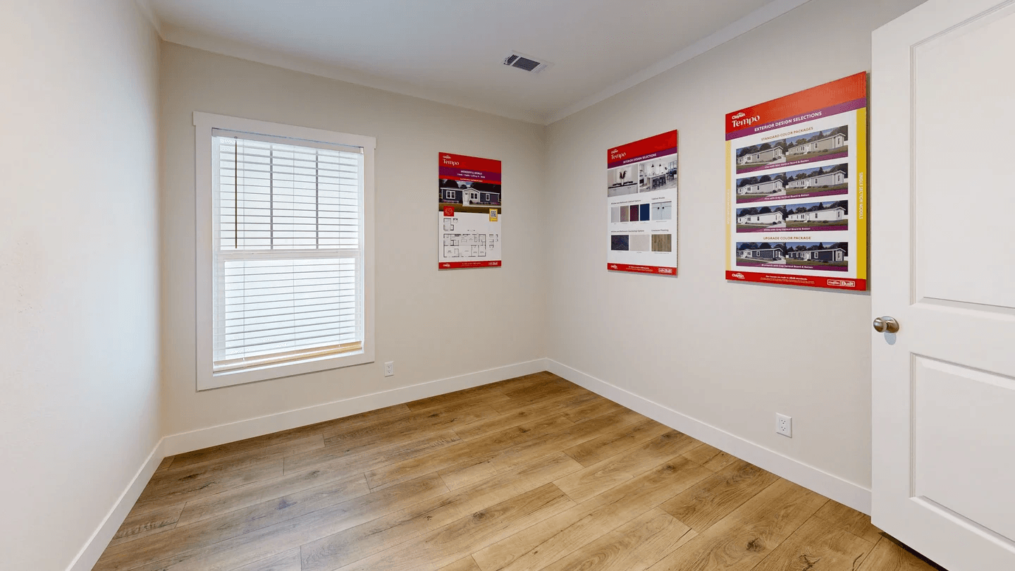 Lean on me bedroom home features