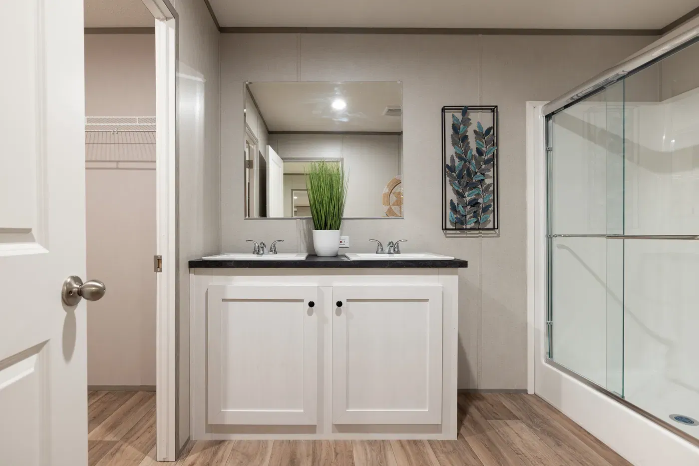 Northstar bathroom home features