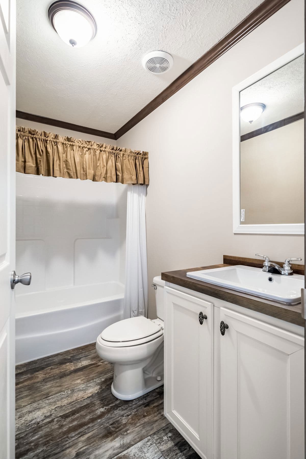 The stark bathroom home features