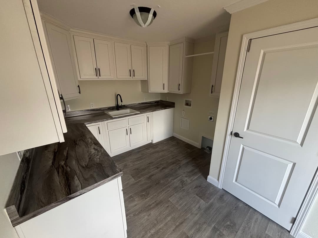 Sunshine dudley interior home features