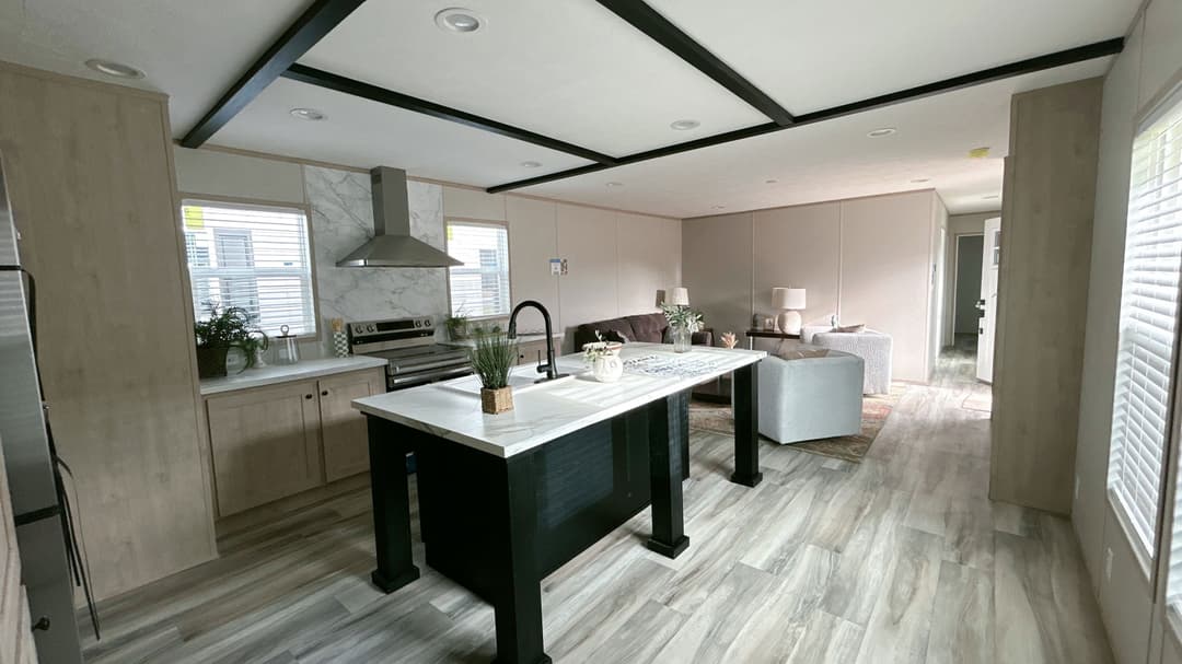 Jewel kitchen home features