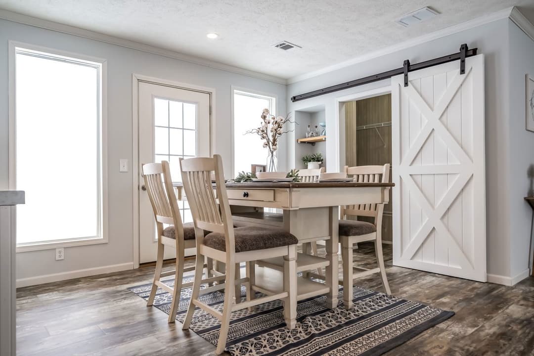 The leahy interior home features