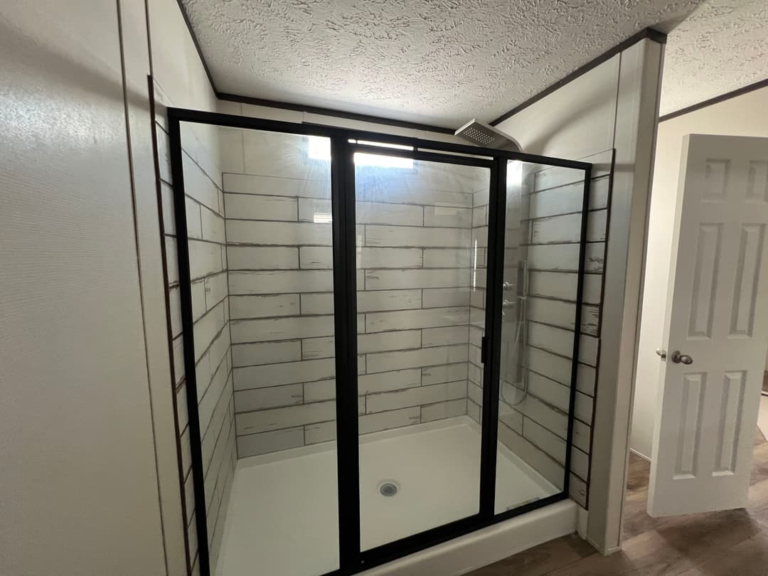 The lodge bathroom home features