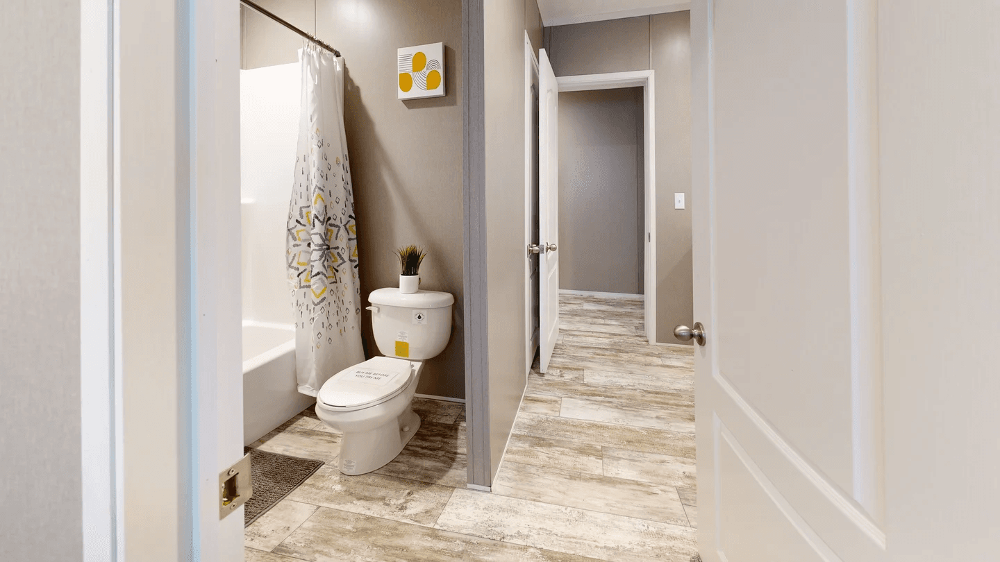 Cascade bathroom home features