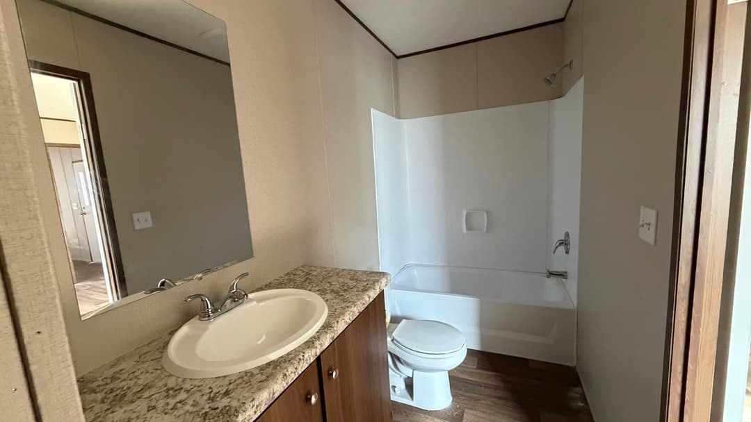 Dogwood bathroom home features