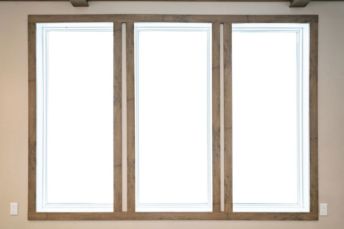 The bobby jo interior home features