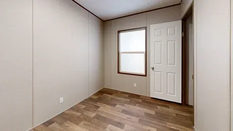 Aspen bedroom home features