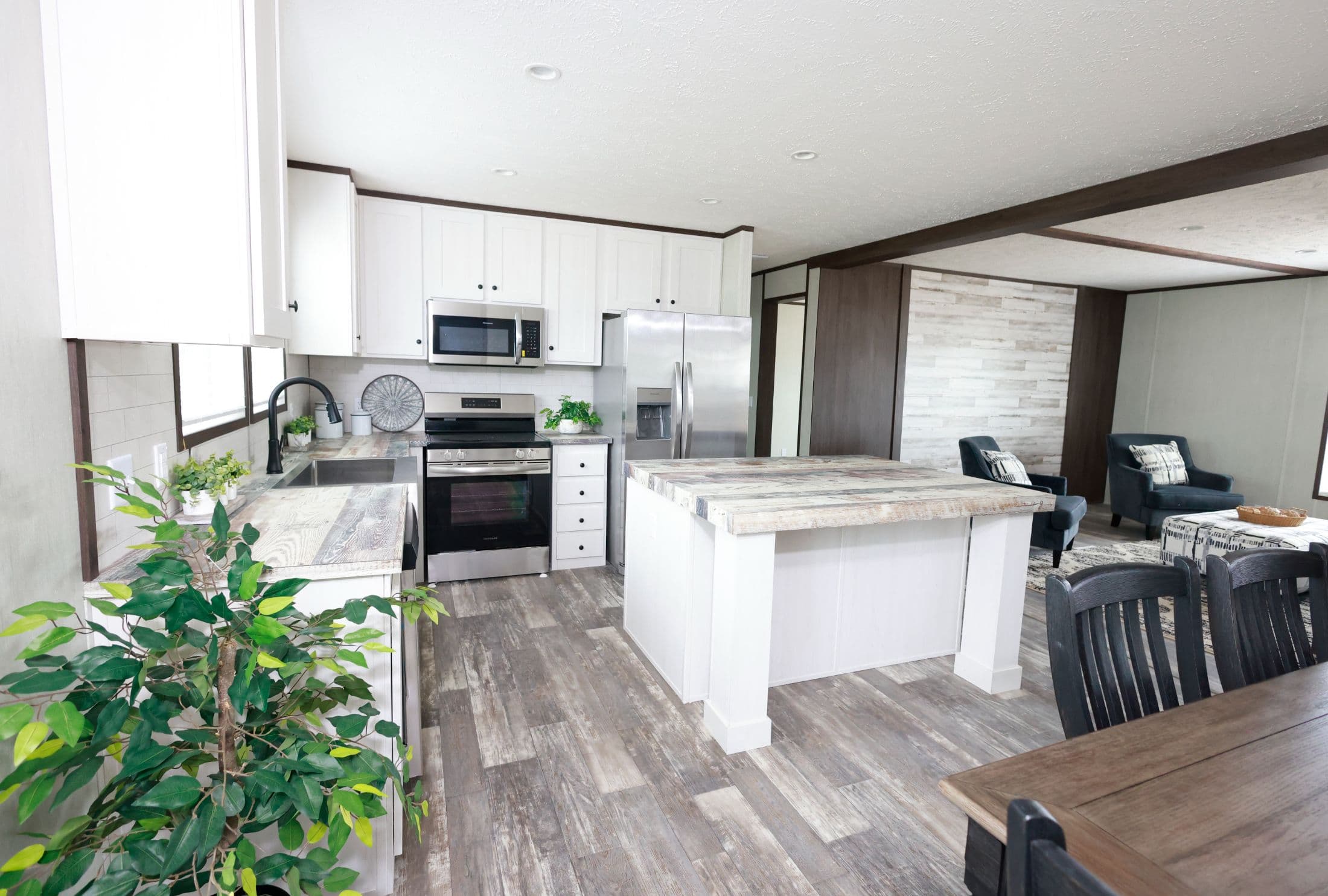 The magnolia  home features