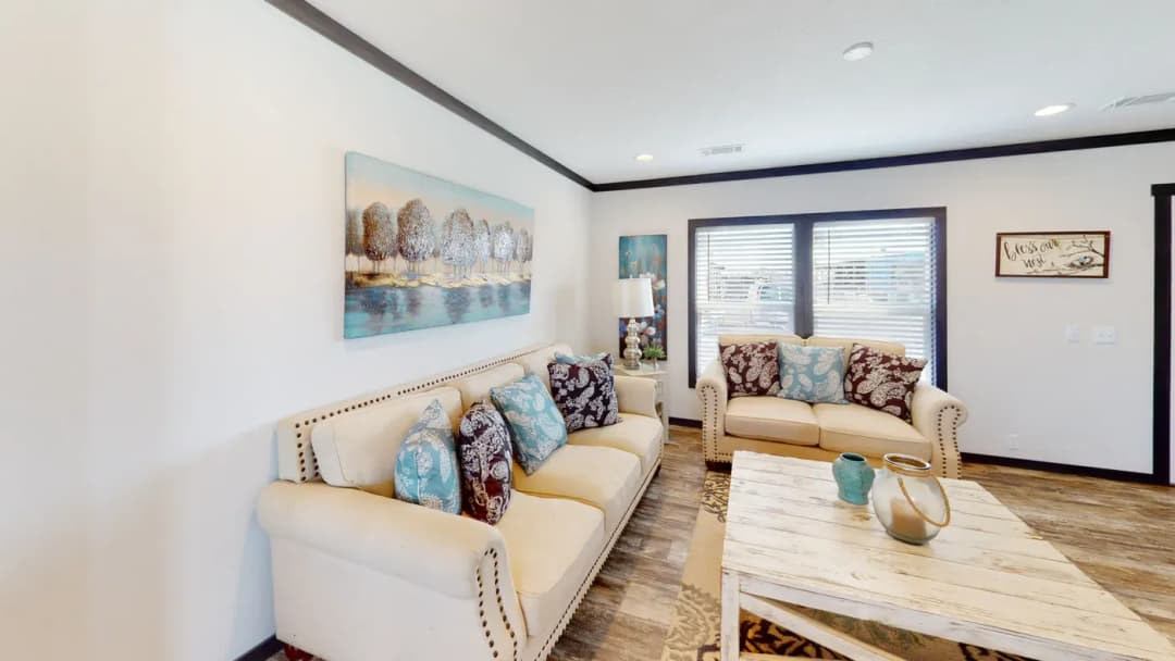 Boujee xl 2 interior home features