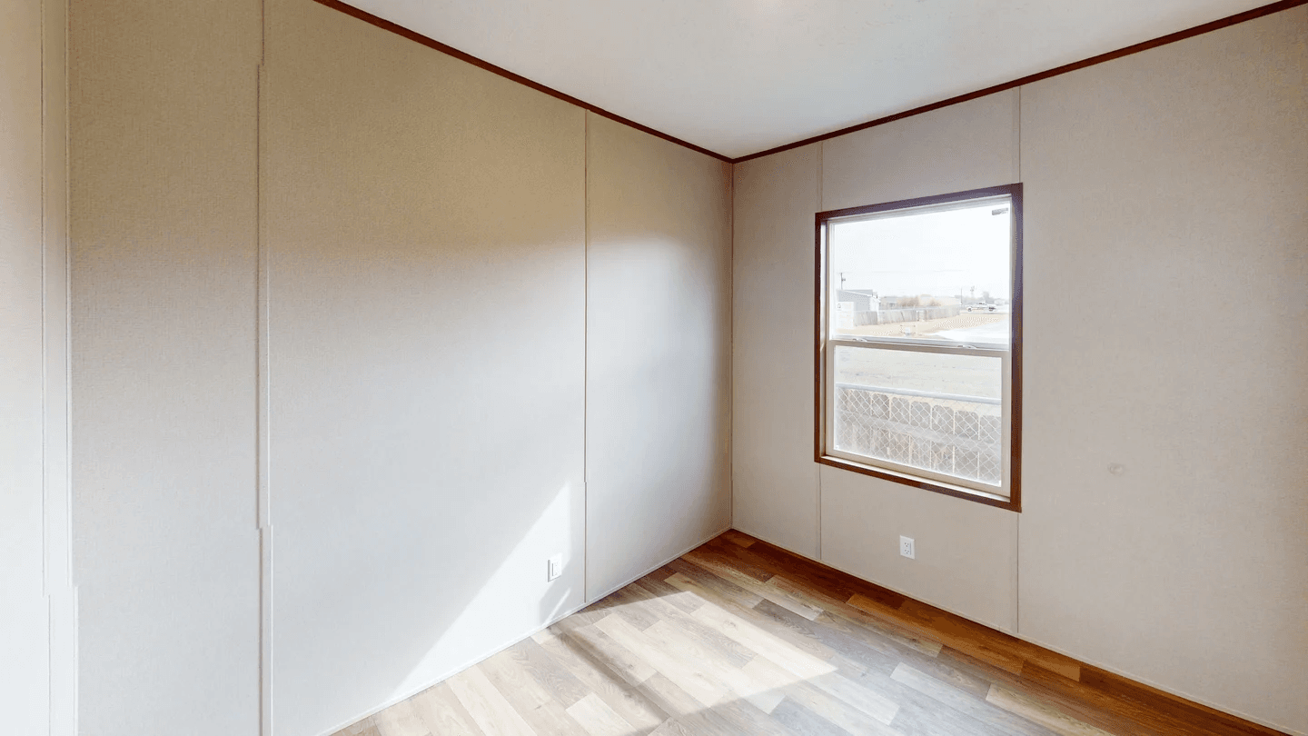 Hickory bedroom home features