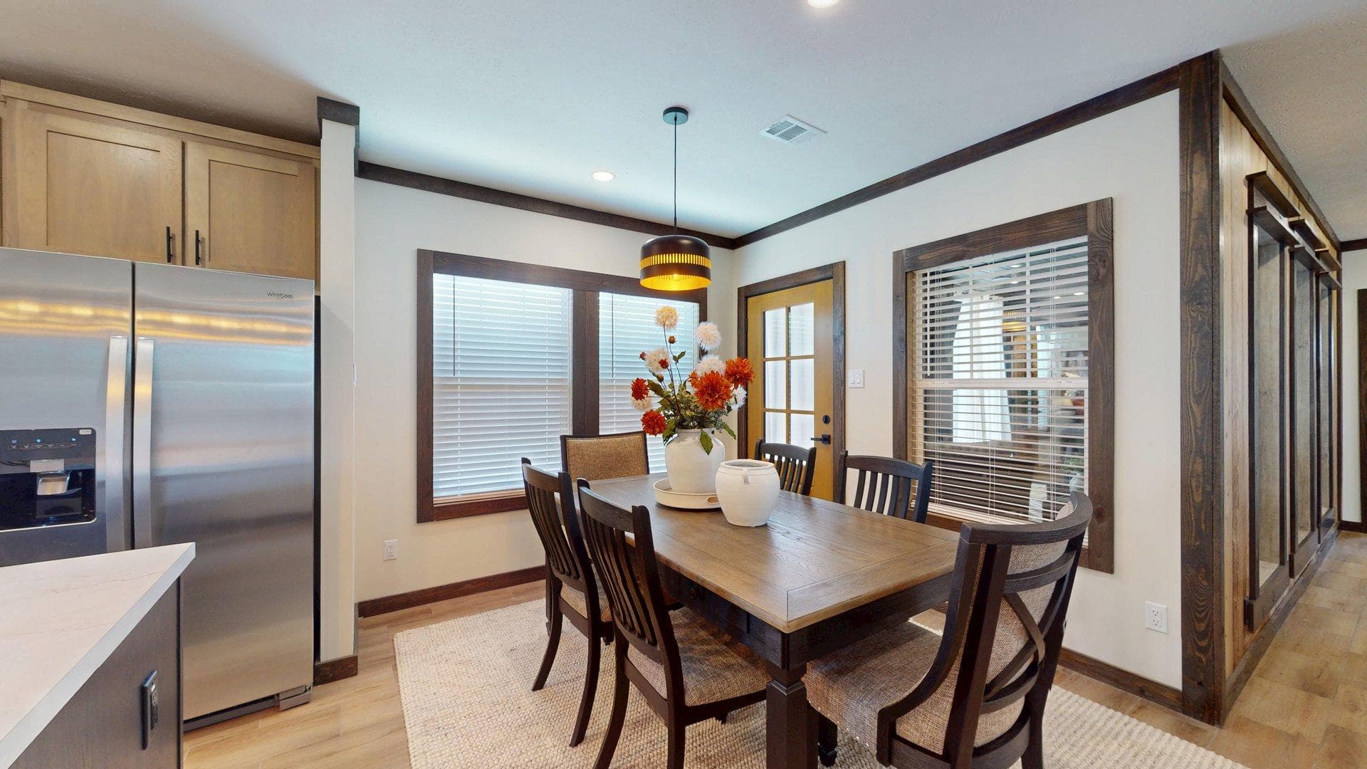 Mountain laurel (biloxi) interior home features