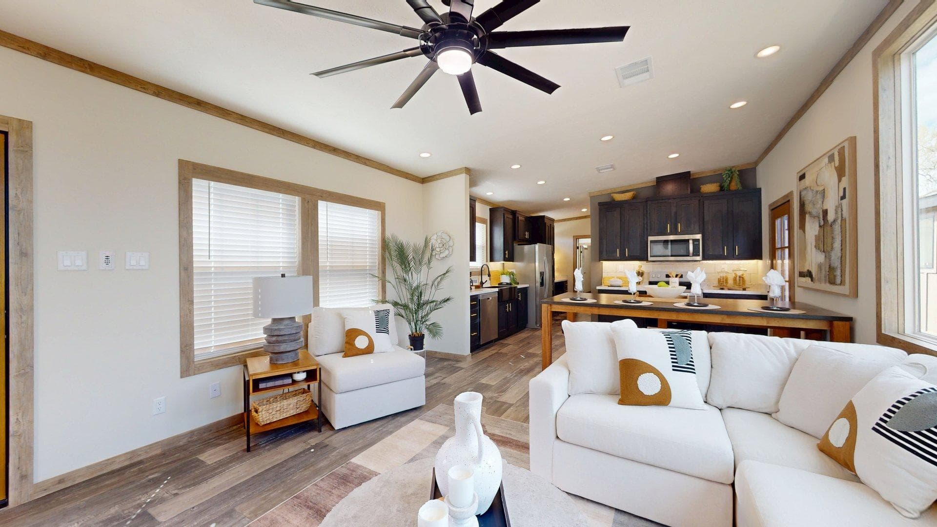 The keystone (biloxi) interior home features