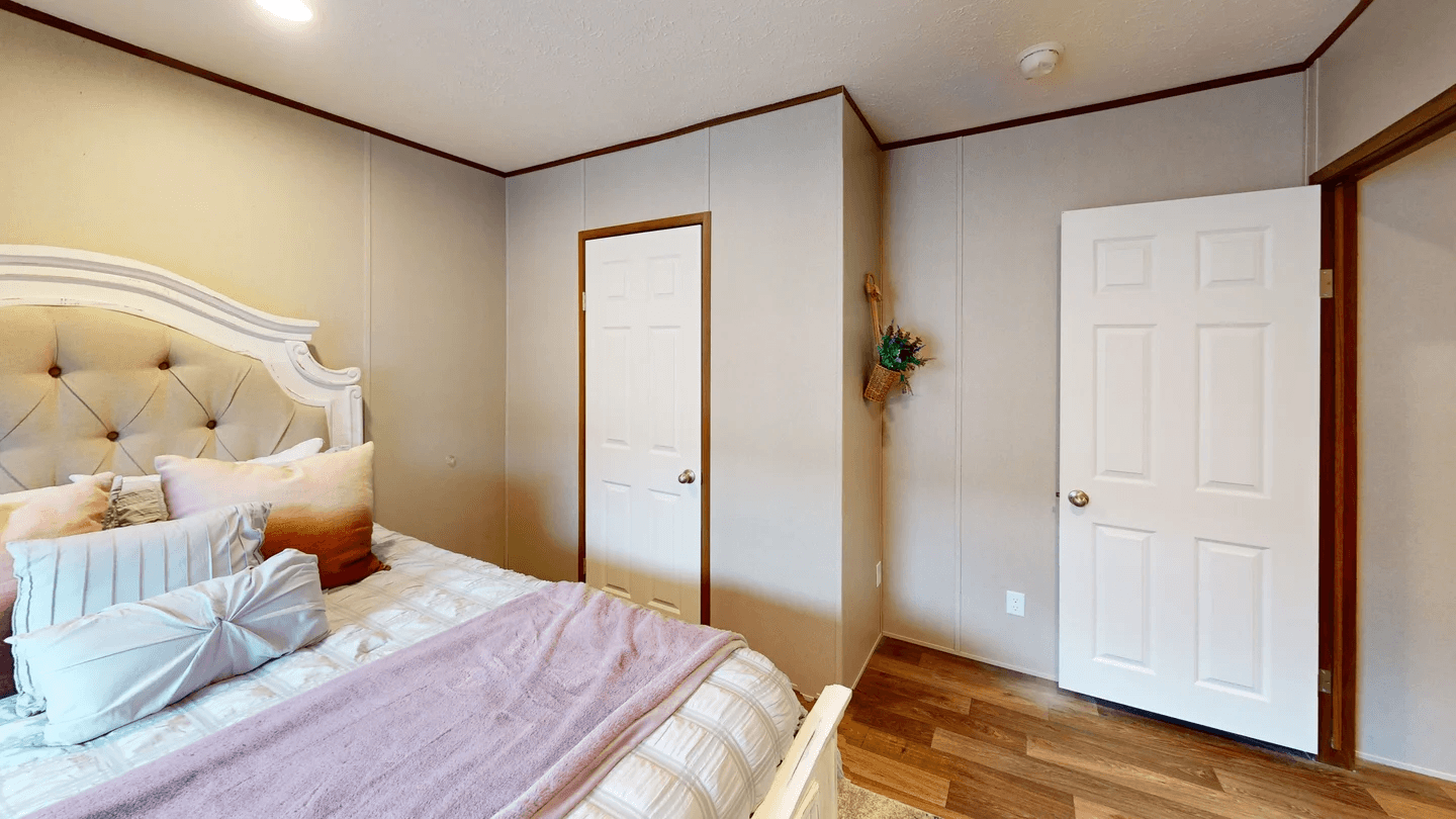 Elm bedroom home features