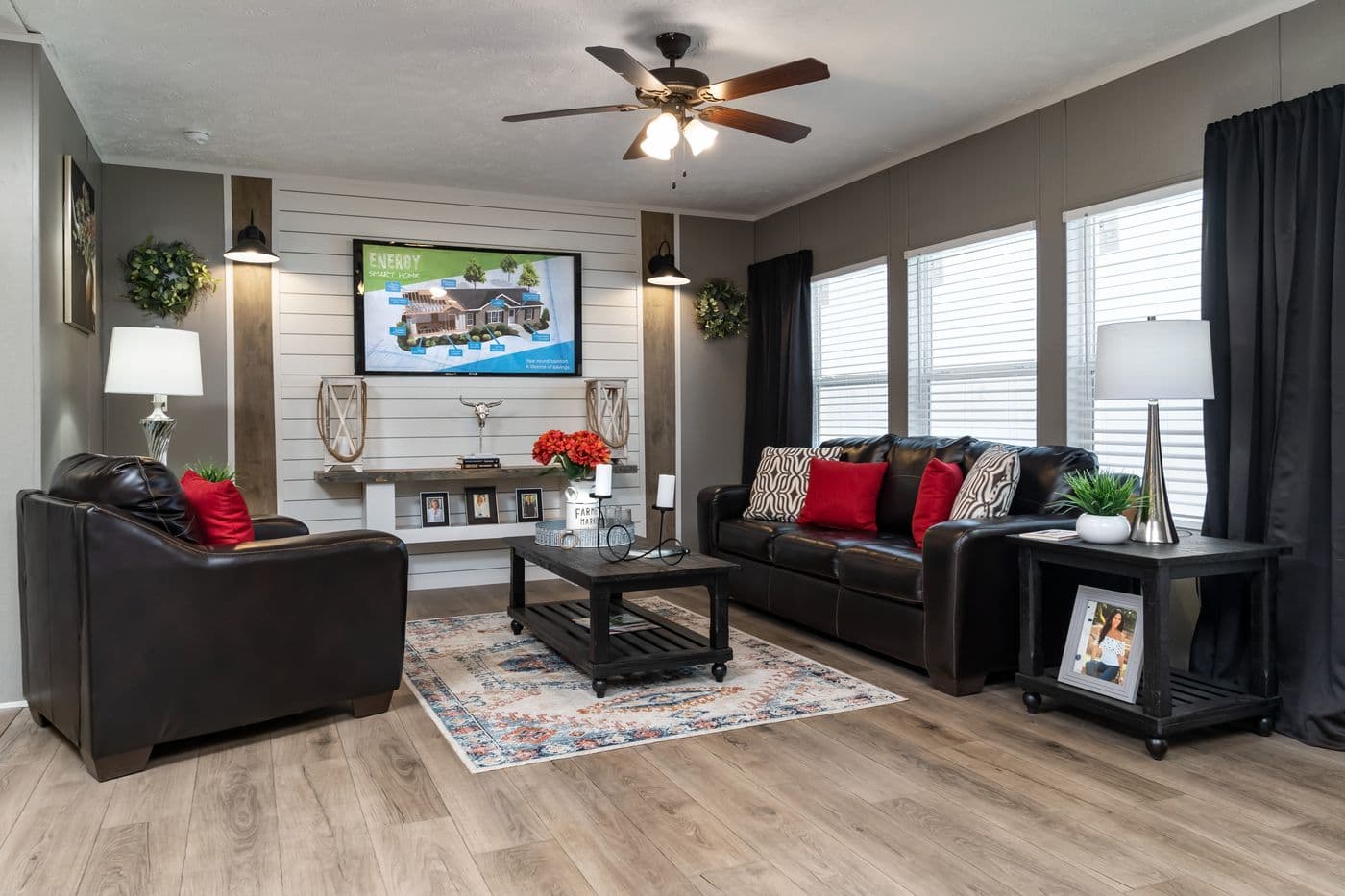 Savannah breeze interior home features