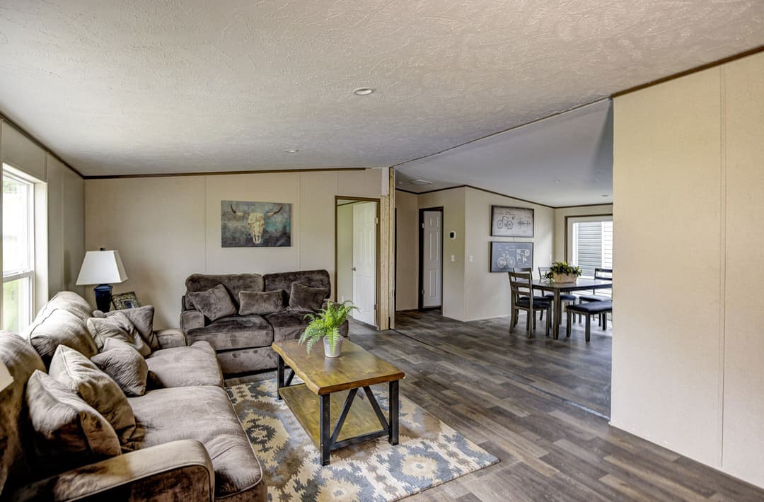 Satisfaction interior home features