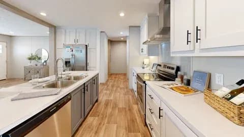 Boone kitchen home features