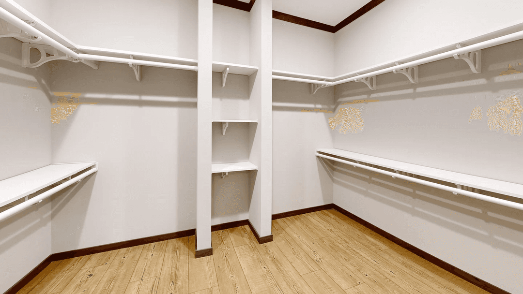 The keep (biloxi) interior and bedroom home features