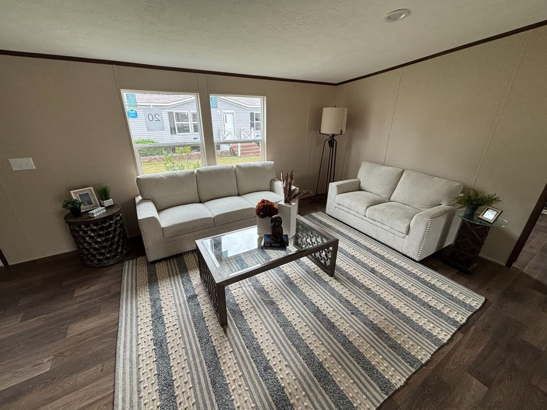 Satisfaction (wind zone 2) interior and hero home features